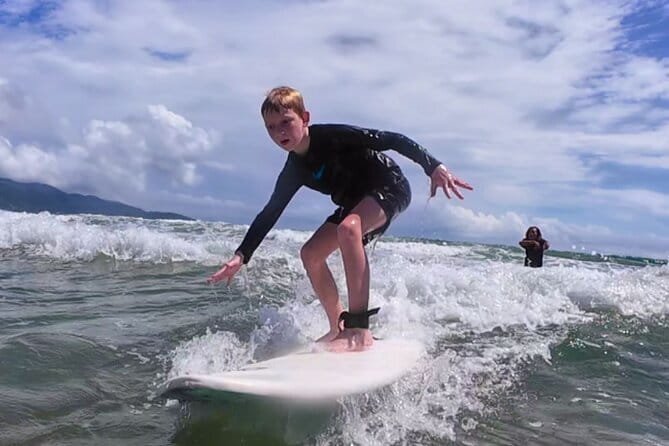 1 Hour Taster Surf Lesson at My Khe Beach - The included equipment keeps the price clear