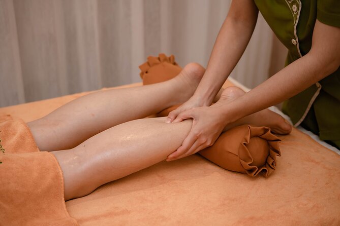 2 Hours Special Massage Package in Rora Spa - The herbal foot bath starts things gently