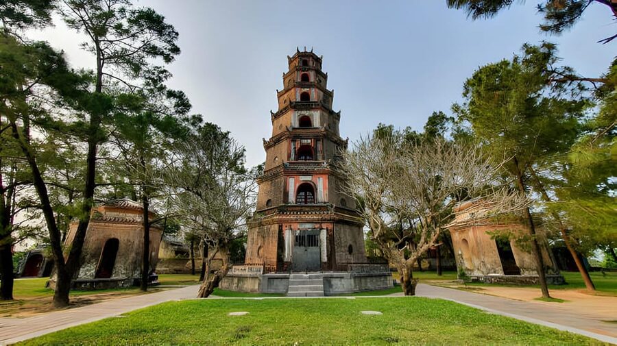 4-Day 3-Night: Explore Vietnam Central Heritage from Da Nang - Day 2: From Lang Co Beach to Hue’s royal monuments