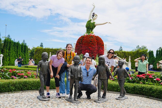 Ba Na Hills Golden Bridge Private Guided Tour - A private ride from Da Nang or Hoi An