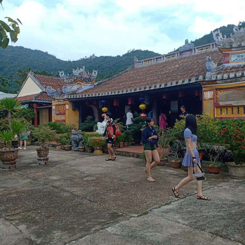Cham Island: Snorkeling Tour by Speed Boat From HoiAn/DaNang - Seafood lunch at a Cham Jungle Restaurant