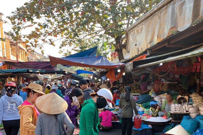 Coconut Basket boat, City tour, Boat ride, Night market from DN - Hoi An Night Market after dark