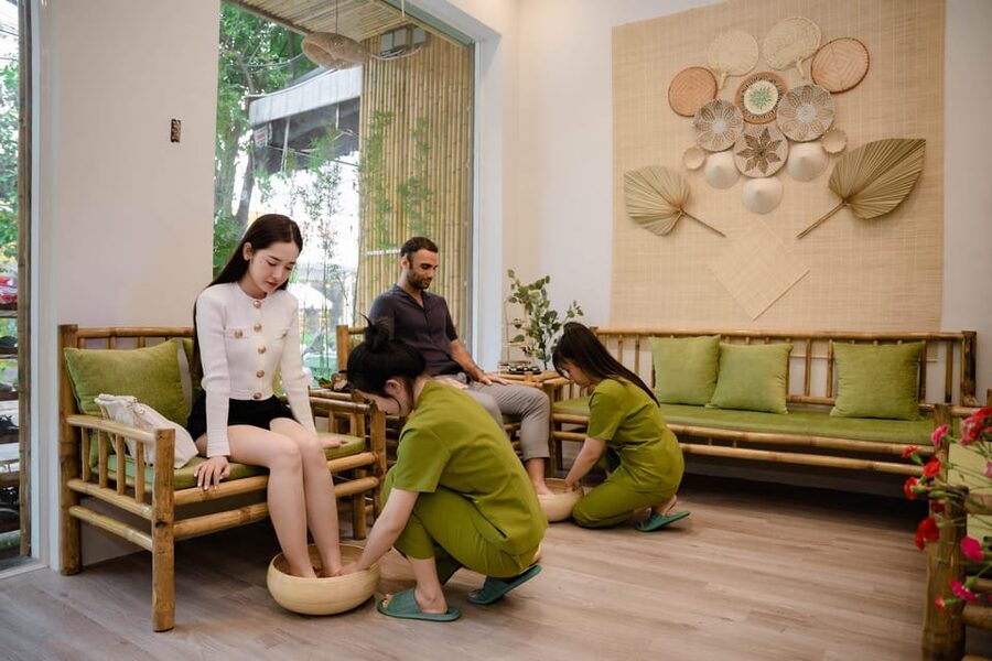 Da Nang: 2 Hours Special Massage in Rora Spa (Free pick-up) - The welcome tea sets an easy pace