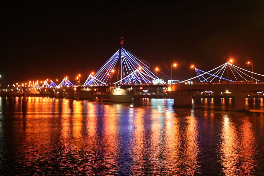Da Nang: 4 hours city exploration and local food tour - Linh Ung Pagoda and Da Nang’s spiritual side