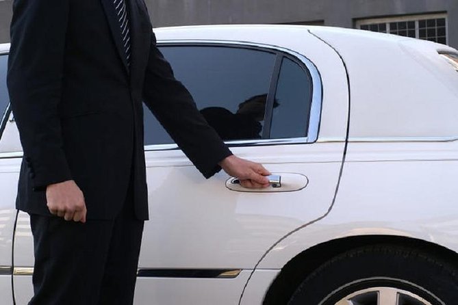 Da Nang Airport Arrival Or Departure By Private Transfers - Why a private airport ride can make Da Nang easier