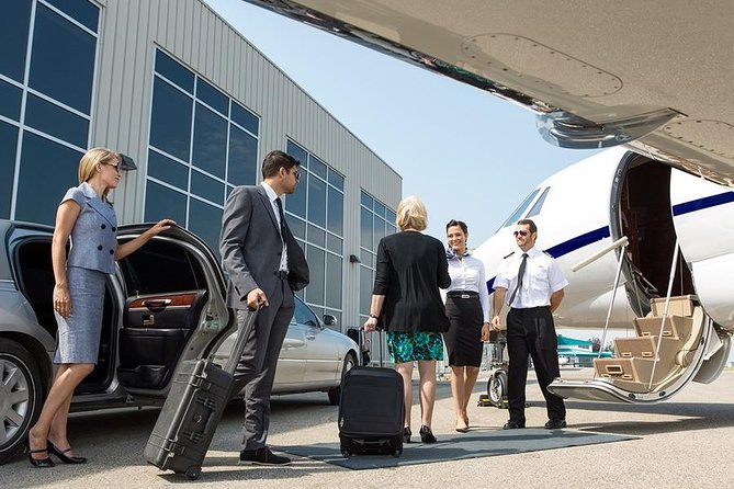 Da Nang Airport Arrival Or Departure By Private Transfers - Meeting your driver after baggage claim
