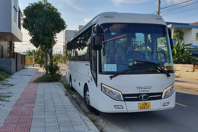 Da Nang Airport to Da Nang hotel by private car or vice versa - The train station option needs a quick check