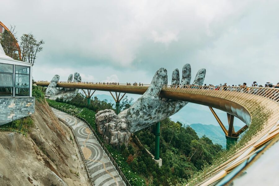 Da Nang: BaNa Hills & Golden Bridge Day Tour With 5 options - Le Jardin D’Amour and Linh Ung Pagoda