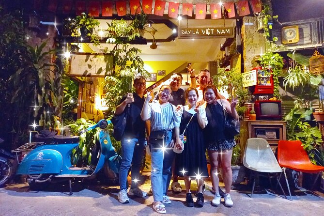 Da Nang By Night: Seafood dinner, night market and cruise trip - Seafood dinner and Da Nang’s food culture