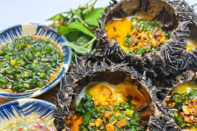 Da Nang By Night: Seafood dinner, night market and cruise trip