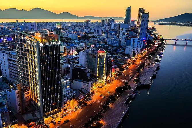 Da Nang By Night: Seafood dinner, night market and cruise trip - Forty-five minutes on the Han River