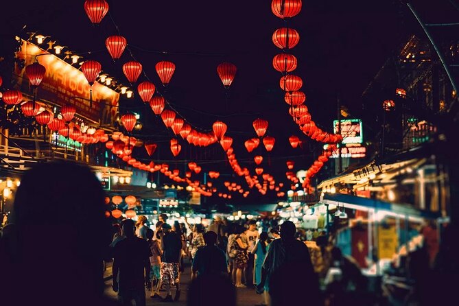 Da Nang By Night: Seafood dinner, night market and cruise trip - Who should book this Da Nang night tour