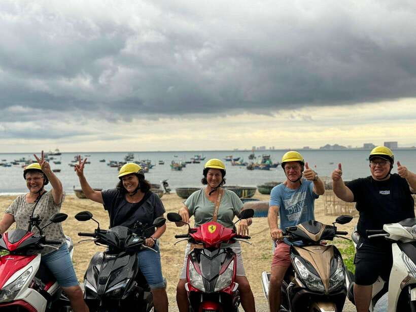 Da Nang City Sightseeing Private Tour with Female Tour Guide - Dragon Bridge and Da Nang’s riverfront
