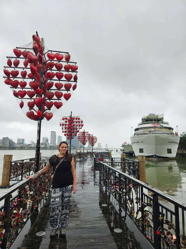 Da Nang City Sightseeing Private Tour With Seafood Buffet - Key points at a glance