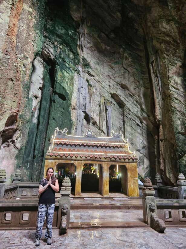 Da Nang City Sightseeing Private Tour With Seafood Buffet - Guide quality and transport can shape the day