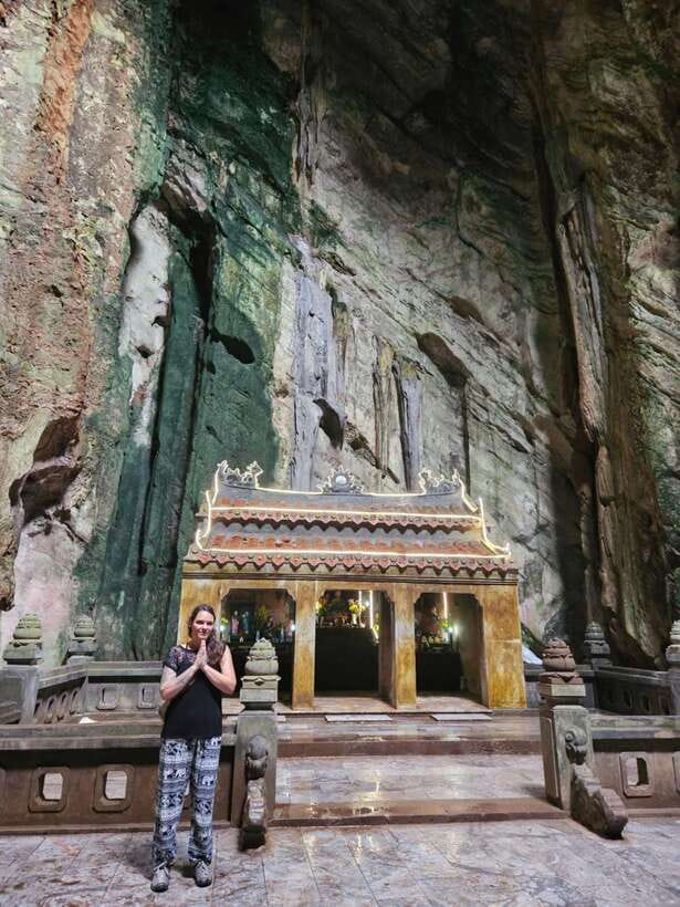 Da Nang City Sightseeing Private Tour With Seafood Buffet - Who should book this Da Nang experience