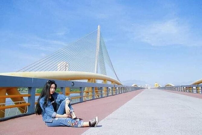 Da Nang City Tour Motorbike/Scooter & Sightseeing By Lady Rider - Local noodles, vegetarian food, and water