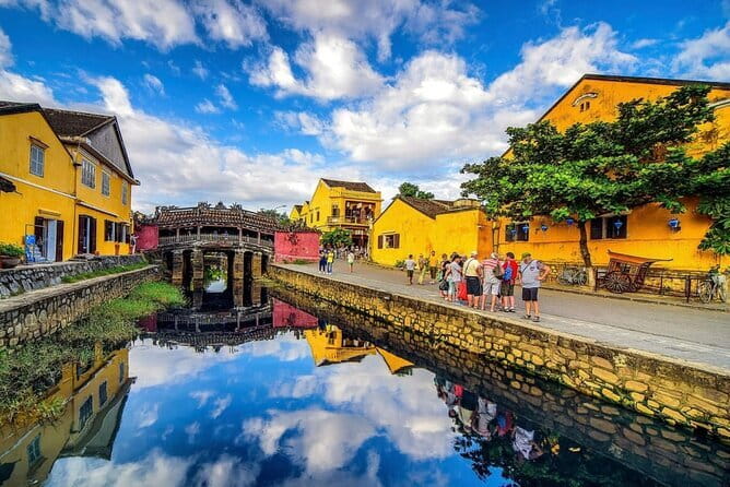 Da Nang Coconut Forest Hoi An Full Day Tour - Dinner, lantern light, and the night market