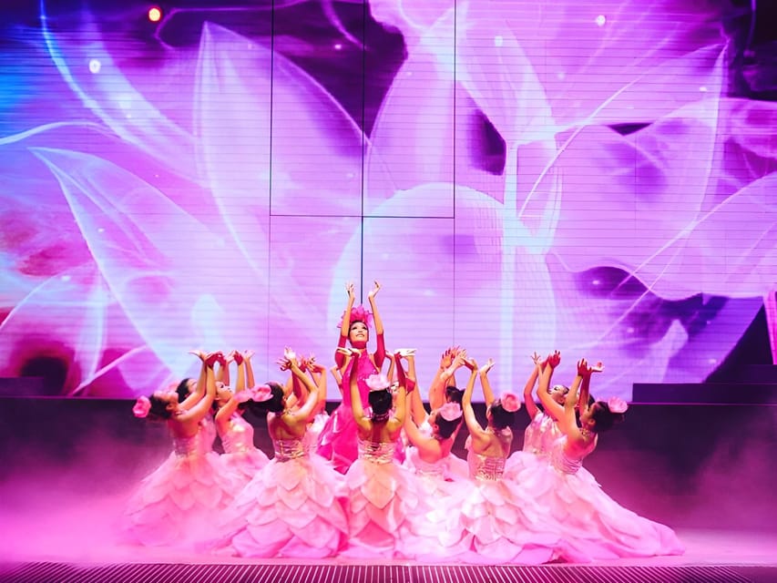 Da Nang: Da Nang Charming show ticket - The lotus dance adds a clear national symbol