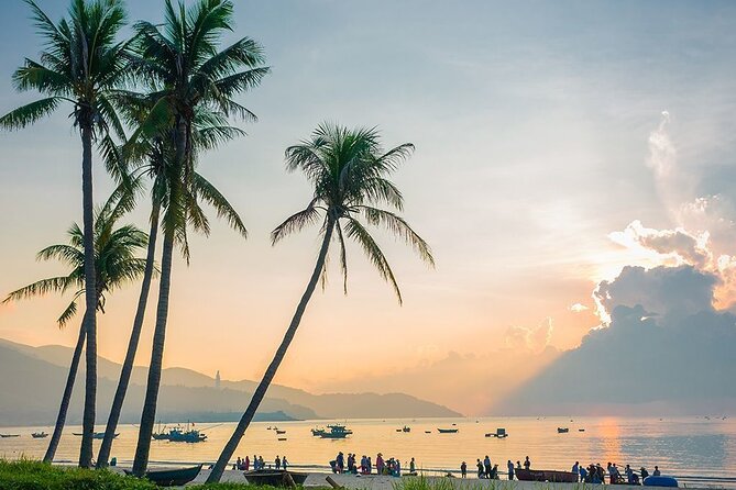Da Nang Famous Sites Tour with English-Speaking Driver - Son Tra Peninsula, beaches and Monkey Mountain