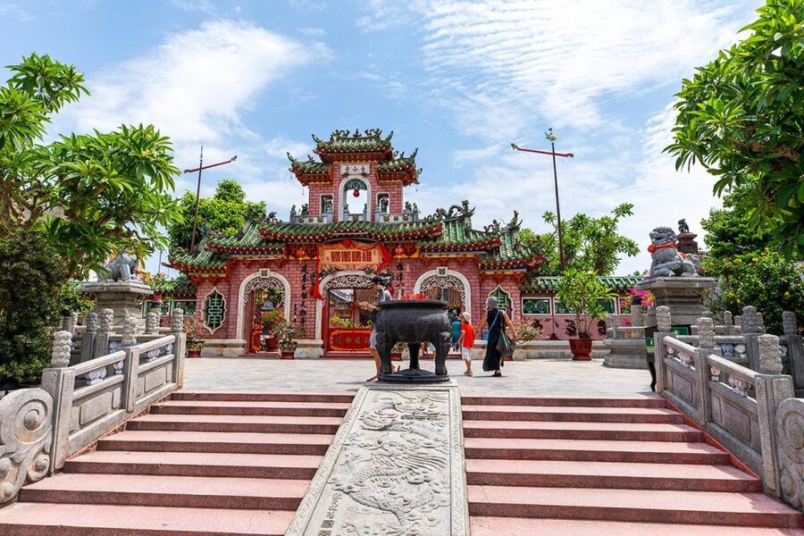 Da Nang: Full-day My Son Sanctuary And Hoi An Heritage Tour - A small café break and the Japanese Covered Bridge
