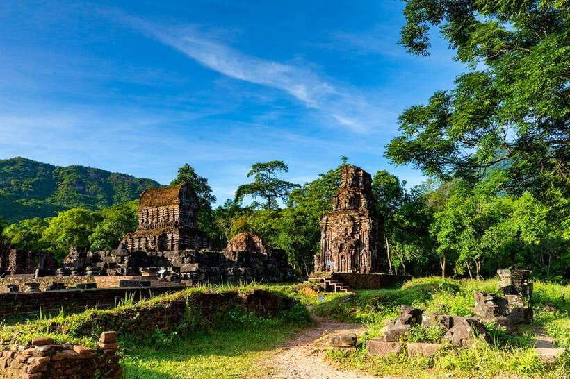 Da Nang: Full-day My Son Sanctuary And Hoi An Heritage Tour - The switch from ruins to Hoi An