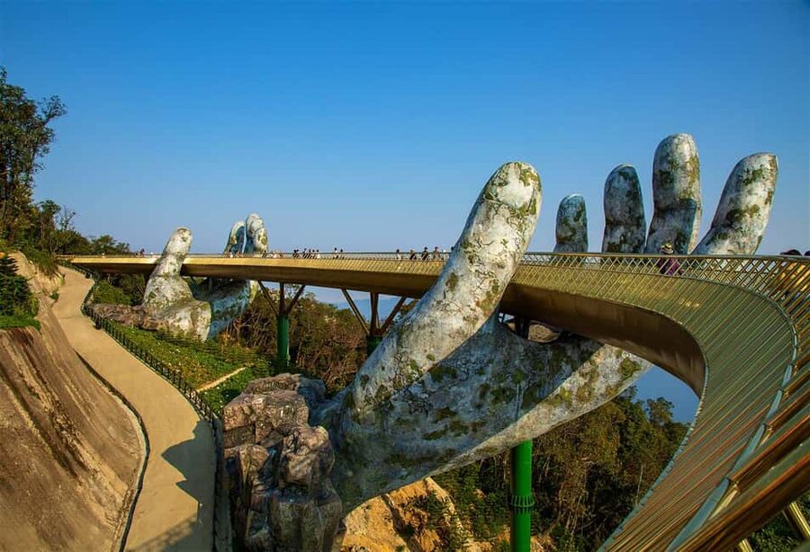 Da Nang: Golden Bridge, Marble Mountains & Monkey Mountain - Three Da Nang sights in one long day