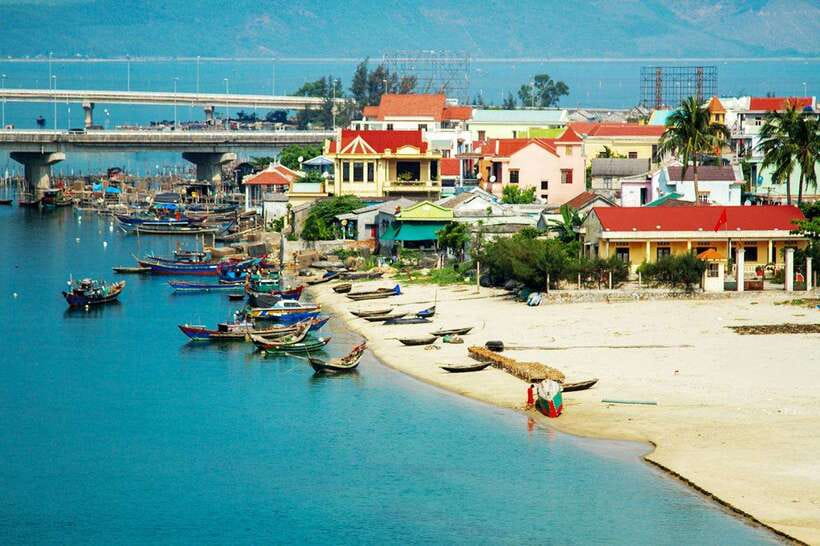 Da Nang: Hai Van Pass And Lang Co Beach Scenic Discovery - Lang Co Beach and the Chan May coast