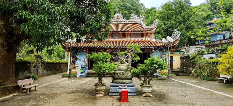 Da Nang/Hoi An: Marble & Monkey Mountains with Am Phu Cave - A generous Vietnamese lunch between the sights