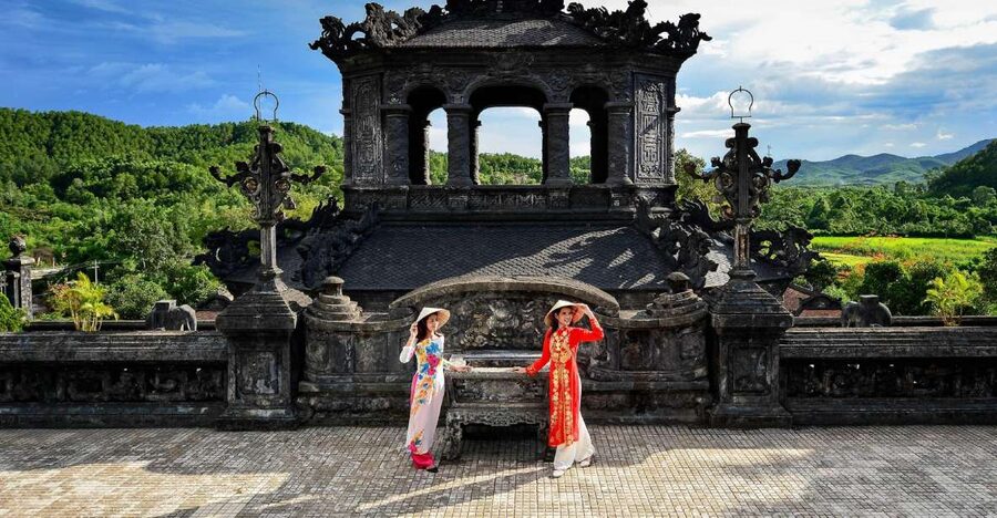Da Nang: Hue Imperial City and Hai Van Pass Small Group Tour - Khai Dinh Tomb, Hue’s most ornate royal stop
