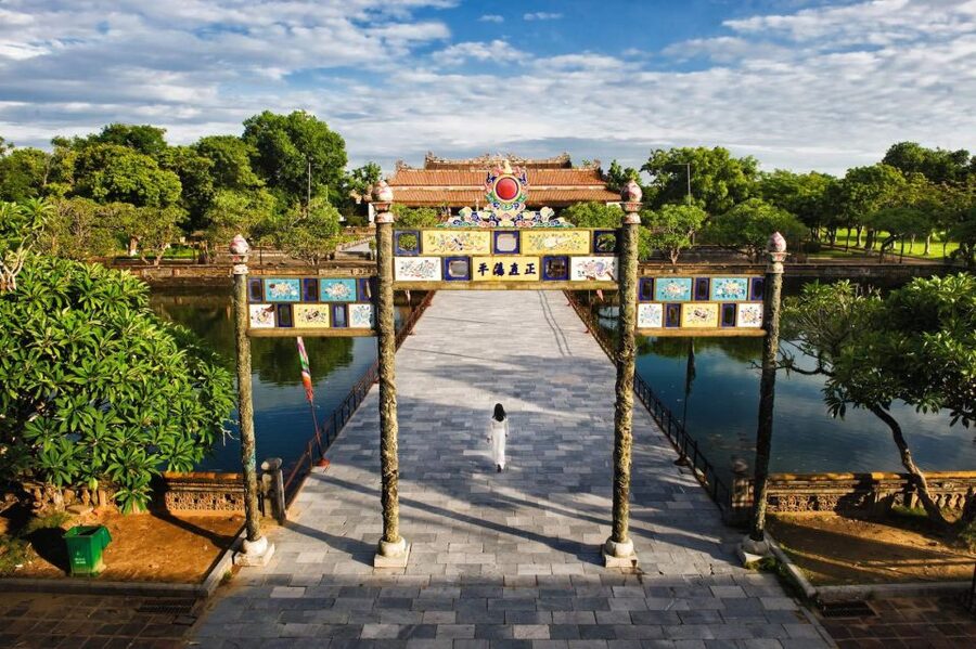 Da Nang: Imperial City of Hue Day Trip with Lunch and Ticket - Transport, timing, and the price of convenience