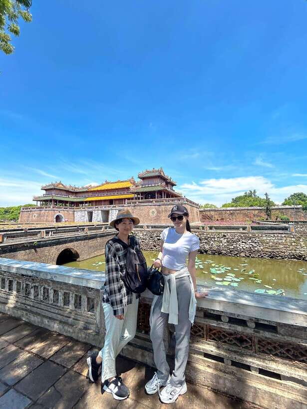 Da Nang: Imperial Hue And Scenic Hai Van Pass Discovery Tour - Thien Mu Pagoda and its difficult history