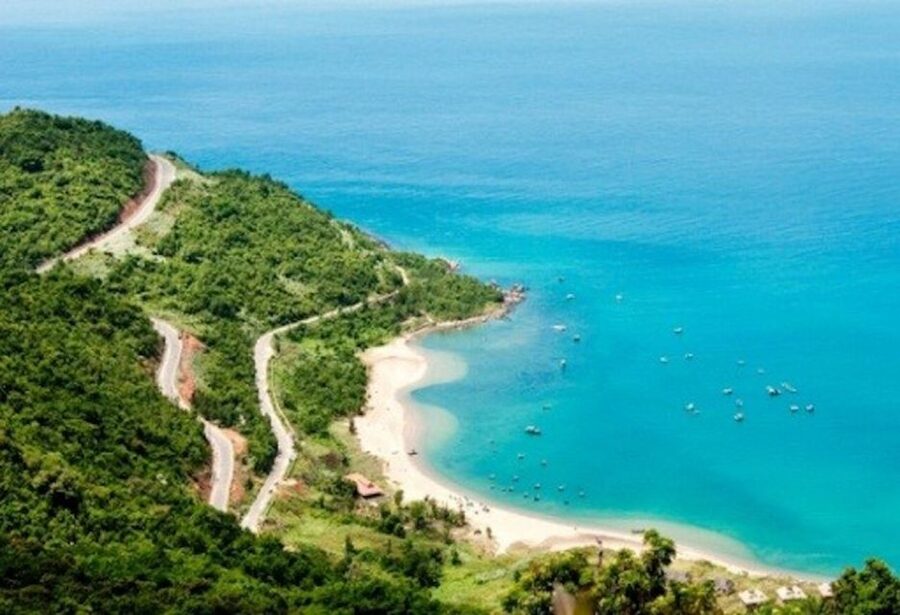 Da Nang: Lady Buddha, Marble Mountains, and Hoi An Day Trip - Hoi An Old Town Before the Lanterns