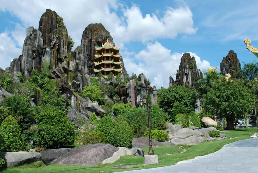 Da Nang : Marble Mountains, Monkey Mountain, and Am Phu Cave - Transport and timing: useful, but not leisurely