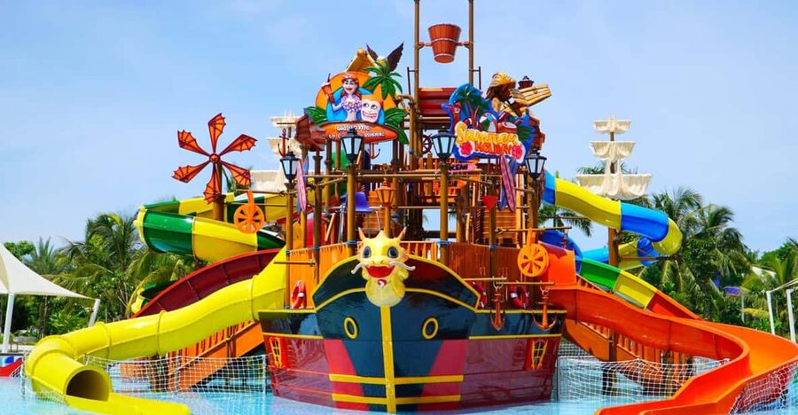 Da Nang: Mikazuki Water Park 365 with Onsen E-Ticket - Eating, belongings, and park rules