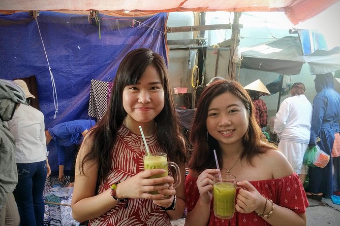 Da Nang Morning Food Tour - Inside the market: ingredients before prepared dishes