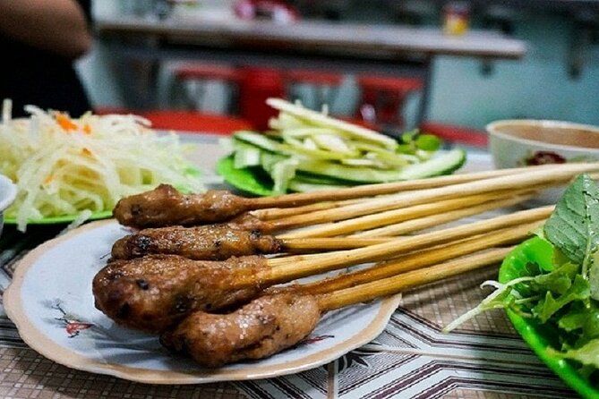 Da Nang Night Foodie Tour City and Han River Cruise By Private - Starting with Da Nang food, not sightseeing