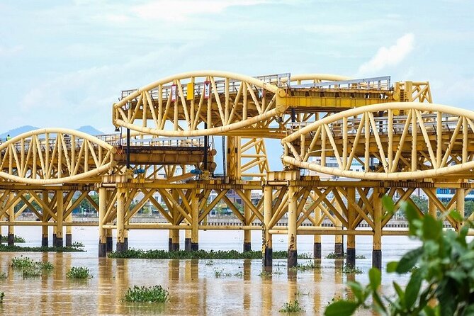 Da Nang Night Foodie Tour City and Han River Cruise By Private - APEC Park and Da Nang’s modern side