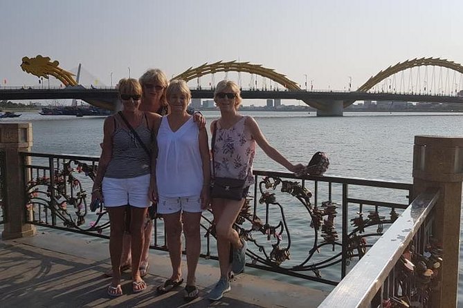 DA NANG NIGHT LIFE Tour with MARBLE MOUNTAIN & LADY BUDDHA STATUE, DRAGON BRIDGE - Dinner before the Dragon Bridge lights