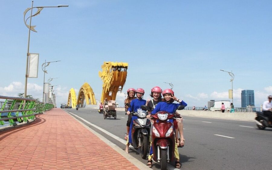 Da Nang: Private City Tour by Scooter with Ao dai Lady Rider - My Khe Beach and Da Nang’s coastal side