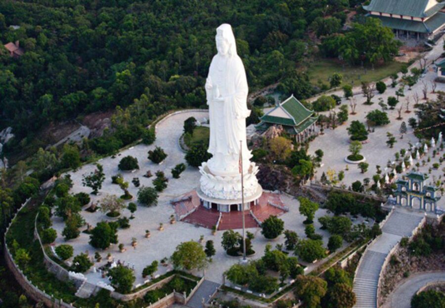 Da Nang: Private City Tour by Scooter with Ao dai Lady Rider - Da Nang Cathedral and its unusual gray chicken