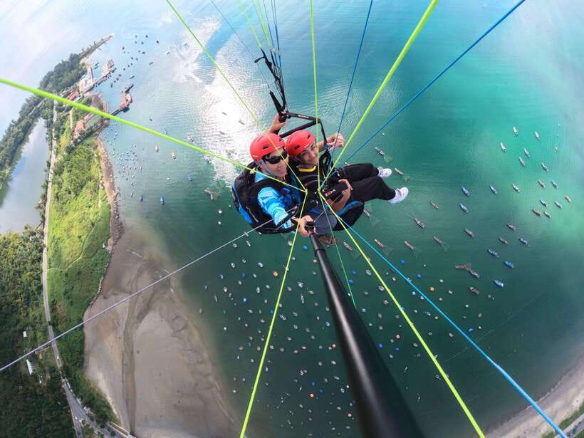 Da Nang Private paragliding experience on Monkey Mountain - The takeoff and first minutes over the sea