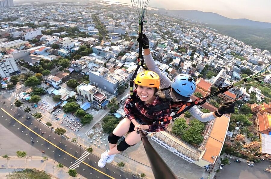 Da Nang Private paragliding experience on Monkey Mountain - Weather, weight limits, and the practical catches