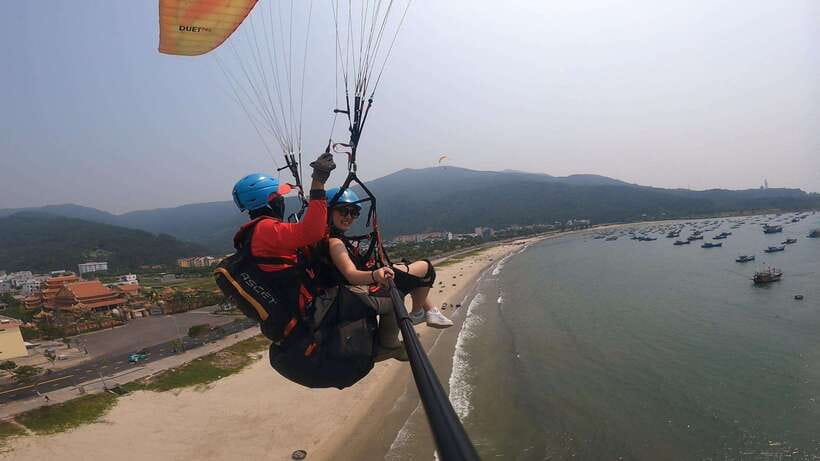 Da Nang Private paragliding experience on Monkey Mountain - Who will enjoy this most?