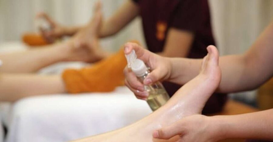 Da Nang: Relax with 60 minutes Foot Massage - Why Japanese-style foot massage may suit tired feet