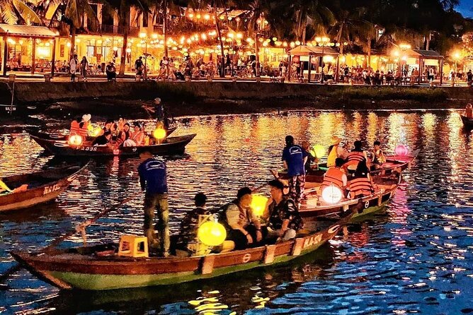 Da Nang: RoundTrip transfer to Hoi An ancient town by private car - The 45 to 60 minute drive to Hoi An