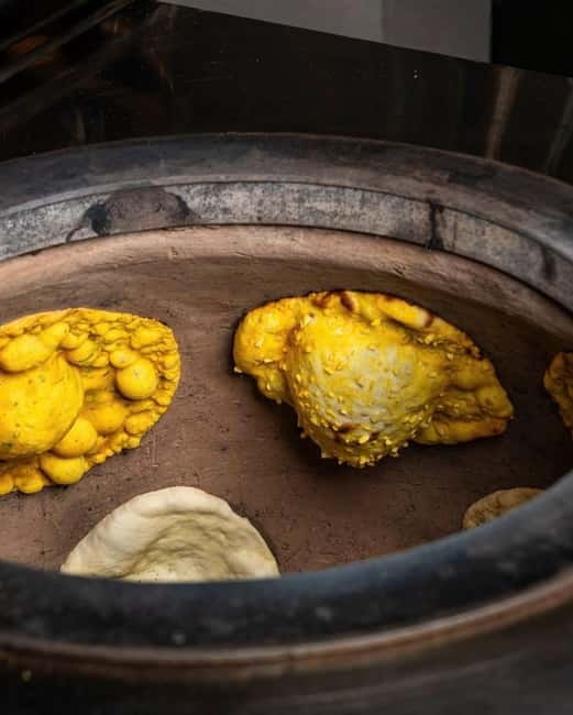Da Nang: Tandoori Naan Bread-Making Class - The tandoor moment