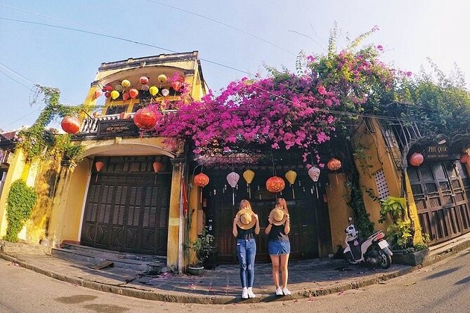 Da Nang to Hoi An ancient town by private transfer - Vehicle size is the main concern