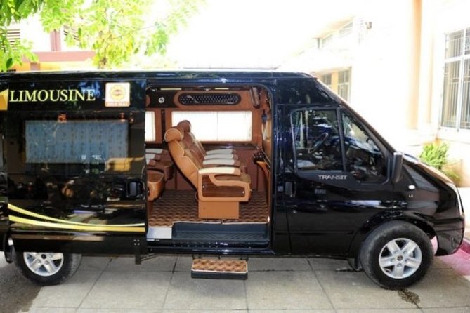 Da Nang To Hoi An Transfer By Limousine Dcar Luxury - Driver service and road comfort