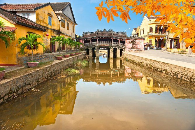 Danang Airport to Hoi An Private Transfer with English Speaking Driver - Comfort details that matter after a flight